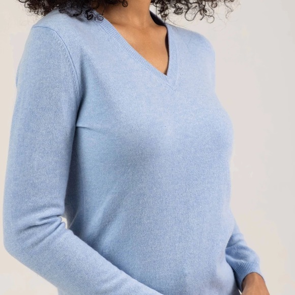 Lord&Taylor cashmere sweater - Picture 3 of 4